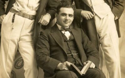 COSTUME DETAILS FOR WRITERS–MEN IN 1910s